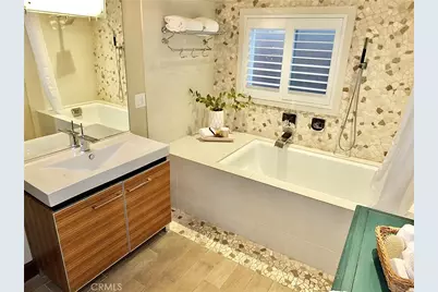 56 The Colonnade, Long Beach, CA 90803 - Photo 11