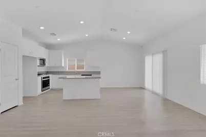 15644 Cobalt Road, Victorville, CA 92394 - Photo 9