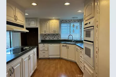 38534 Via Amarilla, Murrieta, CA 92563 - Photo 5
