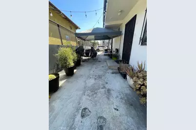1117 East 85th, Los Angeles, CA 90001 - Photo 9