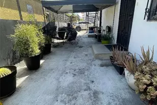 1117 East 85th, Los Angeles, CA 90001 - Photo 9