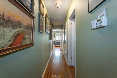 7044 Mammoth Avenue, Van Nuys, CA 91405 - Photo 25