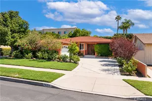 7044 Mammoth Ave, Van Nuys, CA 91405 - Photo 1