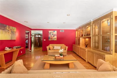 7044 Mammoth Avenue, Van Nuys, CA 91405 - Photo 9