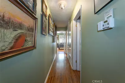 7044 Mammoth Avenue, Van Nuys, CA 91405 - Photo 25