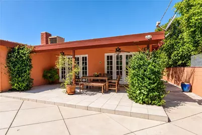 7044 Mammoth Avenue, Van Nuys, CA 91405 - Photo 41