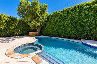 7044 Mammoth Avenue, Van Nuys, CA 91405 - Photo 39