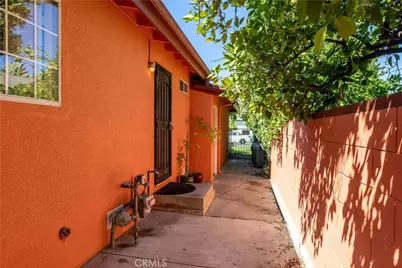 7044 Mammoth Avenue, Van Nuys, CA 91405 - Photo 47
