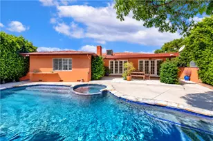 7044 Mammoth Ave, Van Nuys, CA 91405 - Photo 1