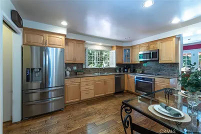 7044 Mammoth Avenue, Van Nuys, CA 91405 - Photo 19