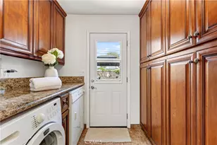 527 N Lincoln Ave, Fullerton, CA 92831 - Photo 29