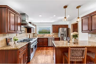 527 N Lincoln Avenue, Fullerton, CA 92831 - Photo 9
