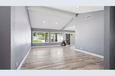 5560 Mountain View Avenue, Yorba Linda, CA 92886 - Photo 7
