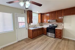 5242 Linden Ave, Long Beach, CA 90805 - Photo 9