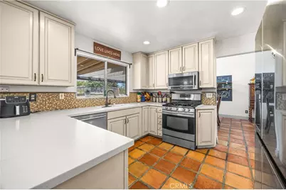 6990 Loma Vista, Hesperia, CA 92345 - Photo 15