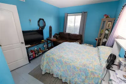 19320 Parthenia Street, Los Angeles, CA 91324 - Photo 9
