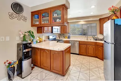 12725 Barlin Avenue, Downey, CA 90242 - Photo 39