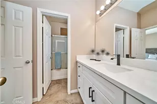 2 Laketrail, Buena Park, CA 90621 - Photo 27
