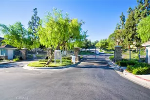 2 Laketrail, Buena Park, CA 90621 - Photo 35