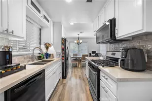 122 S Portola, Tustin, CA 92780 - Photo 9