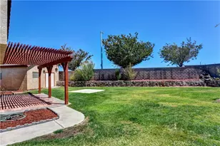 38016 Ranier, Palmdale, CA 93552 - Photo 3