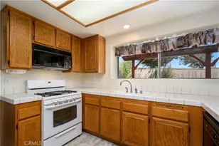 38016 Ranier, Palmdale, CA 93552 - Photo 15