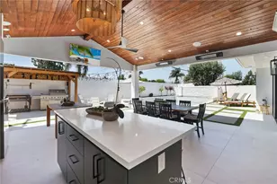 11444 Harrisburg Rd, Los Alamitos, CA 90720 - Photo 7