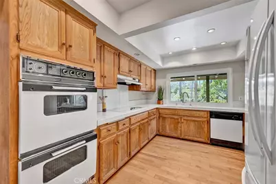 9472 Henderson Way, Villa Park, CA 92861 - Photo 19