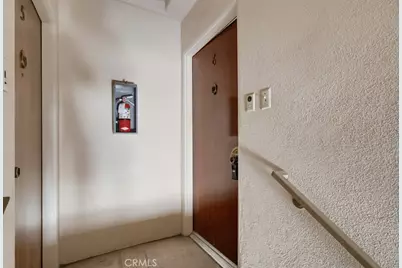 2060 E 3rd #6, Long Beach, CA 90814 - Photo 5