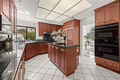 240 S Willowcreek Lane, Anaheim, CA 92808 - Photo 9