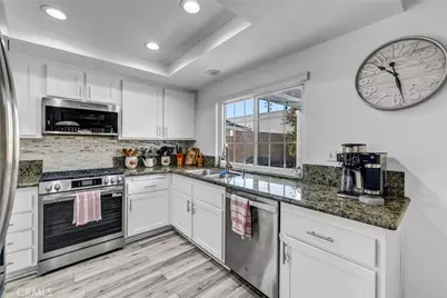 8675 Pinyon Street, Buena Park, CA 90620 - Photo 9