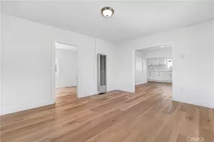 715 E 87th Pl, Los Angeles, CA 90002 - Photo 5