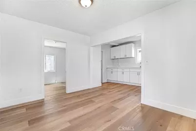 715 E 87th Place, Los Angeles, CA 90002 - Photo 7