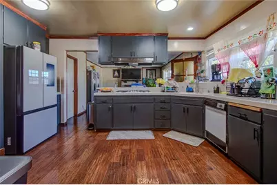 1402 S Poplar Street, Santa Ana, CA 92704 - Photo 13