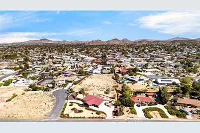 13573 Sunset Drive, Apple Valley, CA 92308 - Photo 53
