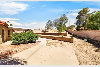 13573 Sunset Drive, Apple Valley, CA 92308 - Photo 47