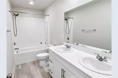 15 Gazania, Compton, CA 90221 - Photo 7