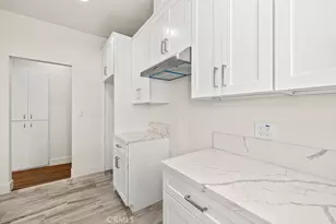2220 Raymond, Los Angeles, CA 90007 - Photo 21