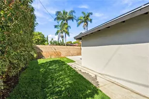 2001 Carfax, Long Beach, CA 90815 - Photo 35