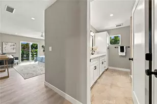2001 Carfax, Long Beach, CA 90815 - Photo 19