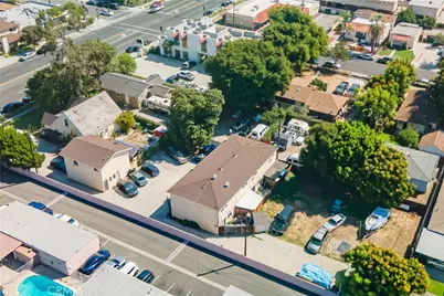 10036 10044 Alondra, Bellflower, CA 90706 - Photo 15