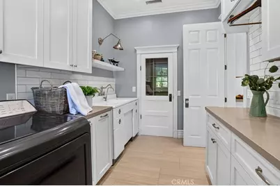 19041 Cerro Villa Drive, Villa Park, CA 92861 - Photo 43