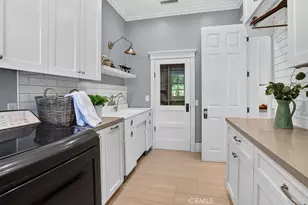 19041 Cerro Villa Dr, Villa Park, CA 92861 - Photo 43