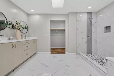 21530 Yucatan Avenue, Woodland Hills, CA 91364 - Photo 25