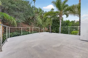 21530 Yucatan Ave, Woodland Hills, CA 91364 - Photo 33