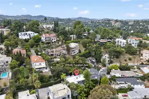 21530 Yucatan Ave, Woodland Hills, CA 91364 - Photo 43