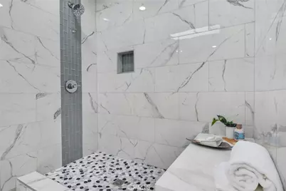 21530 Yucatan Avenue, Woodland Hills, CA 91364 - Photo 27
