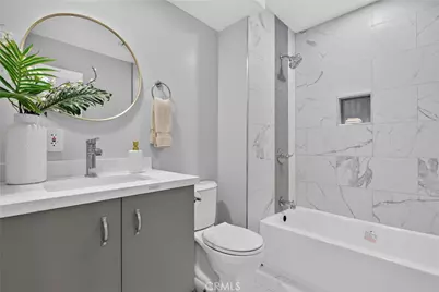 21530 Yucatan Avenue, Woodland Hills, CA 91364 - Photo 39