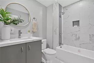 21530 Yucatan Ave, Woodland Hills, CA 91364 - Photo 39