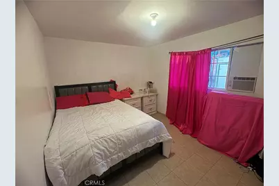 12278 Pierce, Pacoima, CA 91331 - Photo 7